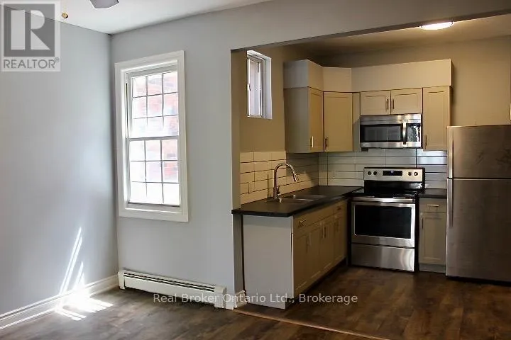 2 - 590 MAIN STREET E, Hamilton (Gibson), Ontario L8M1J6