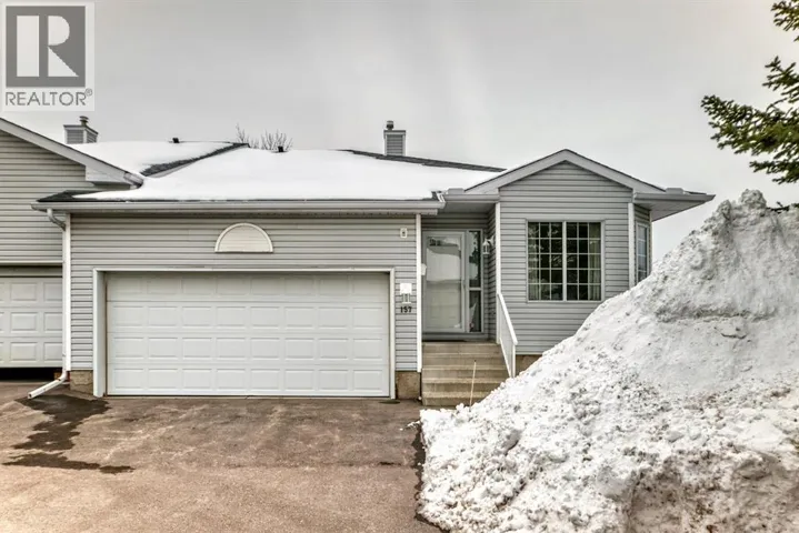 157 Hawkstone Manor NW, Calgary, Alberta T3G3X2