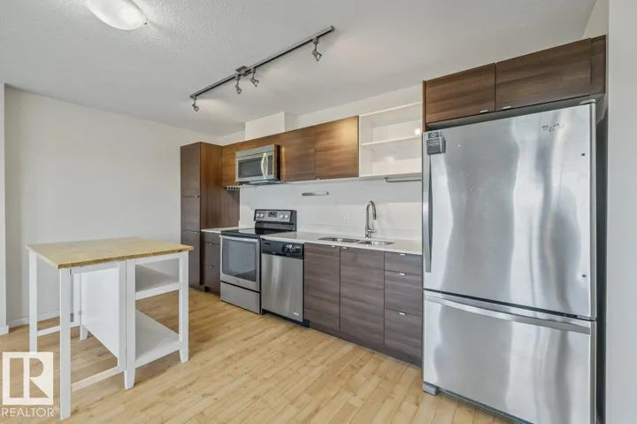 #305 9523 160 AV NW, Edmonton, Alberta T5Z0M4