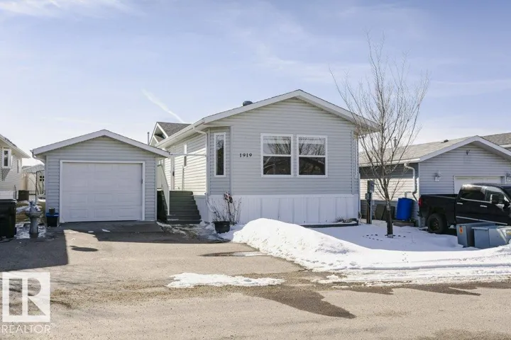 1919 Jubilee Road, Sherwood Park, Alberta T8H2N7