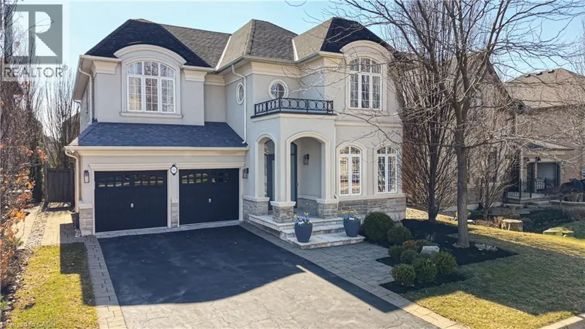 202 INNVILLE Crescent, Oakville, Ontario L6L0B8