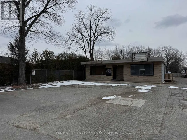 58 ONTARIO STREET N, Lambton Shores (Grand Bend), Ontario N0M1T0