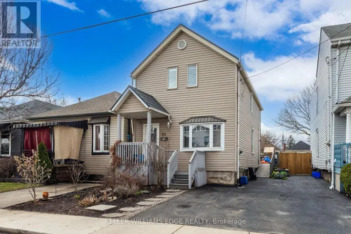 20 CAMBRIDGE AVENUE, Hamilton (Crown Point), Ontario L8H1T5