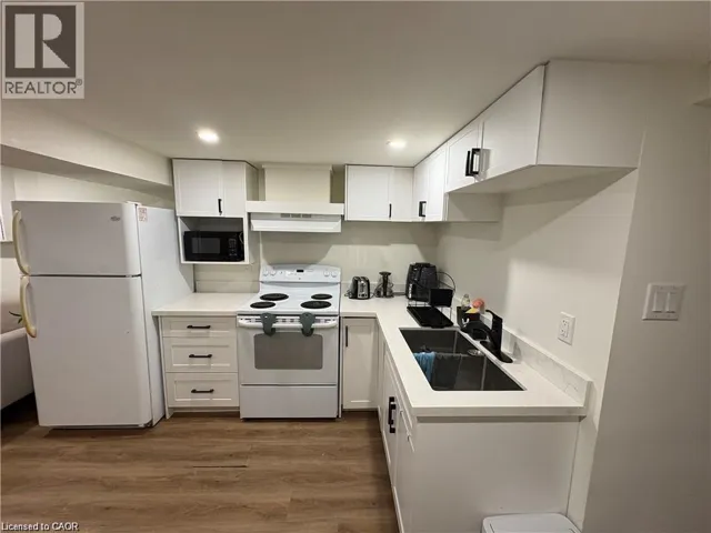174 EAST Avenue N, Hamilton, Ontario L8L5J2