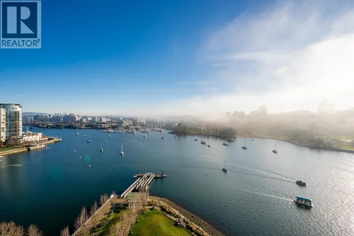 1703 1560 HOMER MEWS, Vancouver, British Columbia V6Z0A5