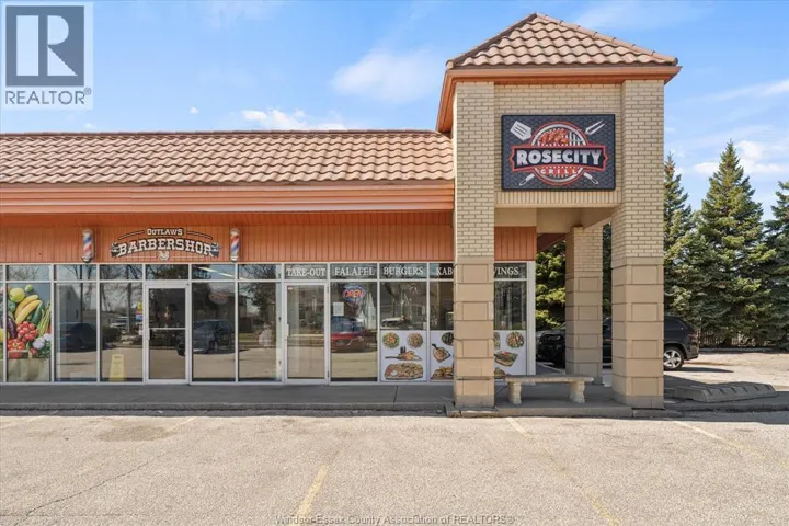 3395 HOWARD AVENUE Unit# 14, Windsor, Ontario N9E3N6