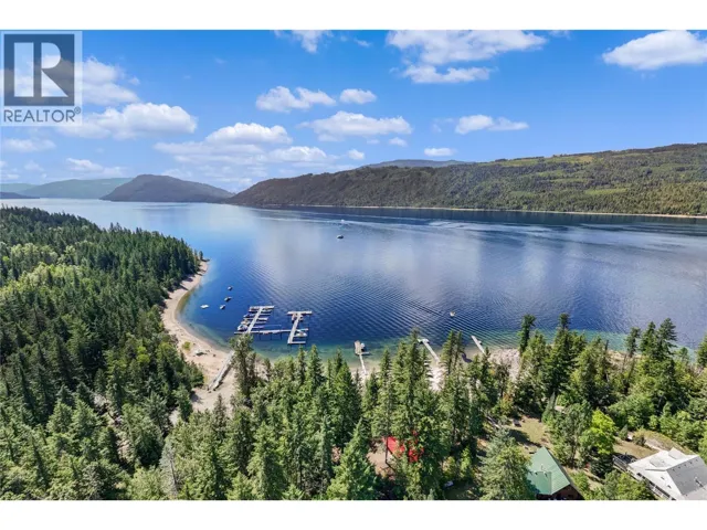 Lot 3 Queest N. Bay, Sicamous, British Columbia V0E2V0