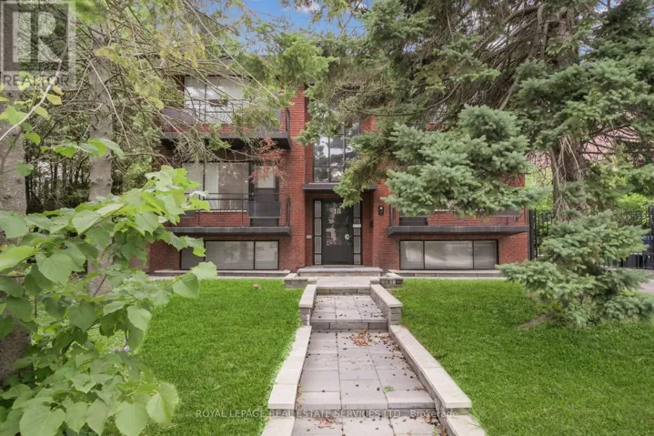 5 - 18 THIRTY THIRD STREET, Toronto (Long Branch), Ontario M8W3G9