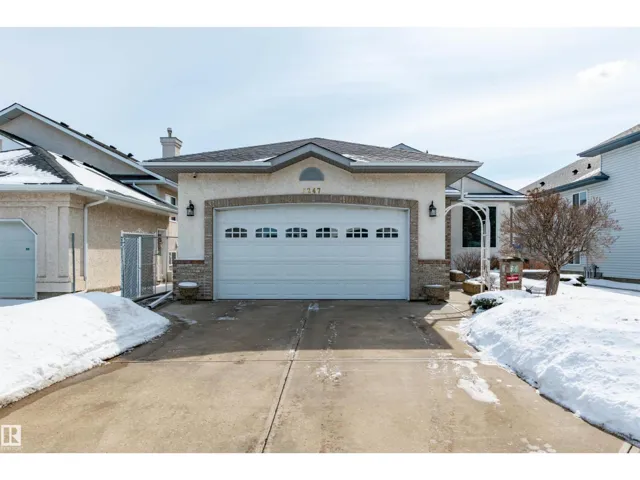 6247 162B AV NW, Edmonton, Alberta T5Y2S1