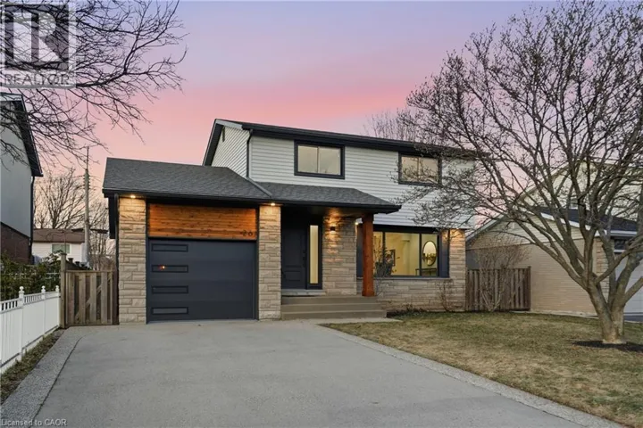 26 CLIFTON DOWNS Road, Hamilton, Ontario L9C2P2