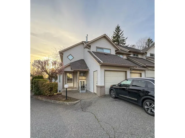 48 32361 MCRAE AVENUE, Mission, British Columbia V2V4X7
