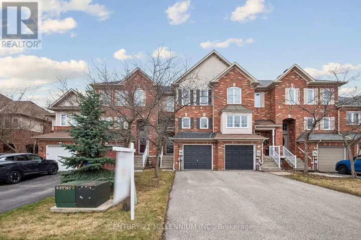 90 BAYWELL CRESCENT, Aurora (Bayview Wellington), Ontario L4G7N4