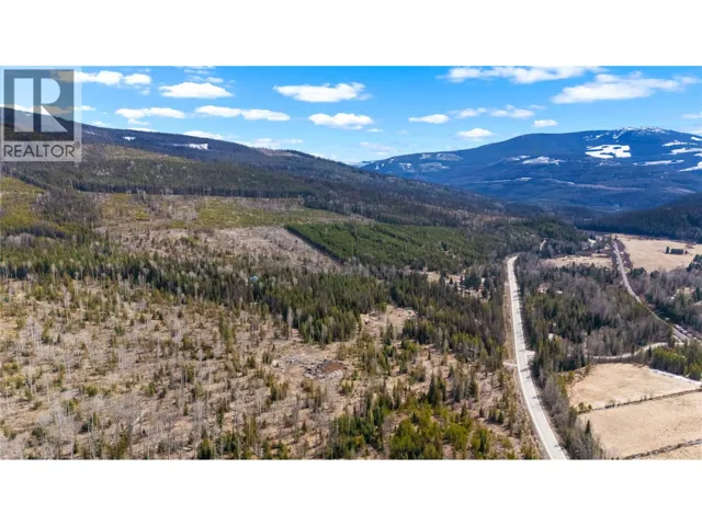 7904 Highway 3, Yahk, British Columbia V0B2P0