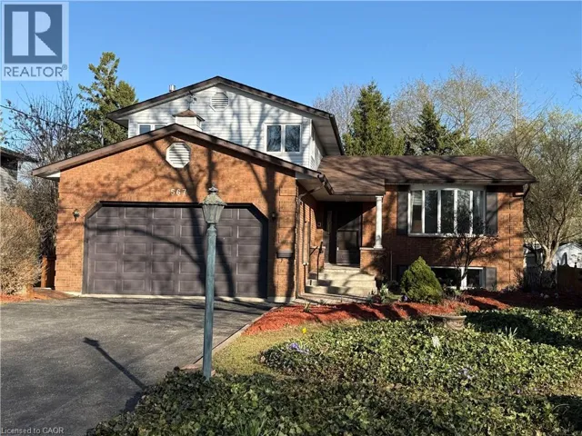 567 RUSTIC Drive, Waterloo, Ontario N2K2A4