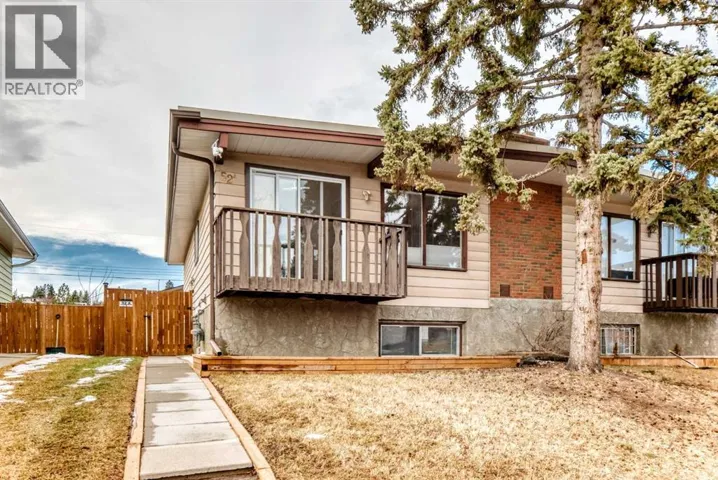 52A Queen Alexandra Close SE, Calgary, Alberta T2J3P8