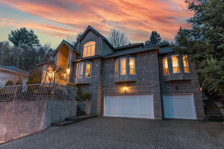 2780 ST MORITZ WAY, Abbotsford, British Columbia V2V3N1