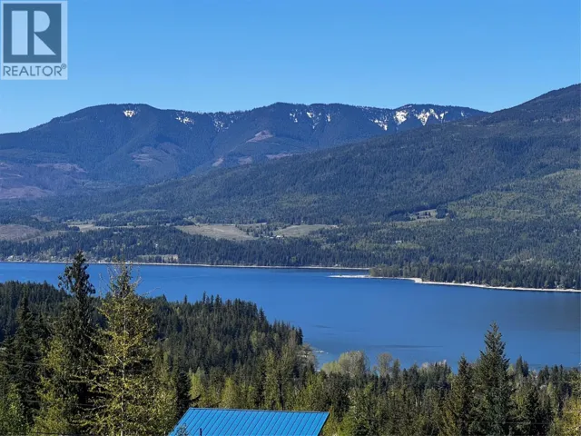 5036 Heritage Drive, Eagle Bay, British Columbia V0E1T0