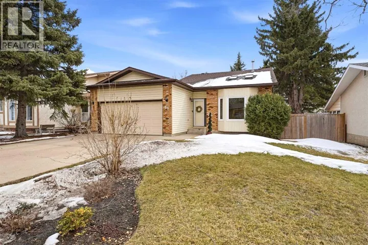 51 Otterbury Avenue, Red Deer, Alberta T4N4Z8