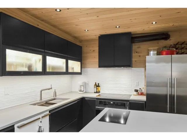 113 33165 2 AVENUE, Mission, British Columbia V2V6T8