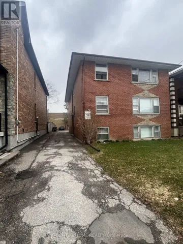 6 - 24 VANEVERY STREET, Toronto (Mimico), Ontario M8V1Y6