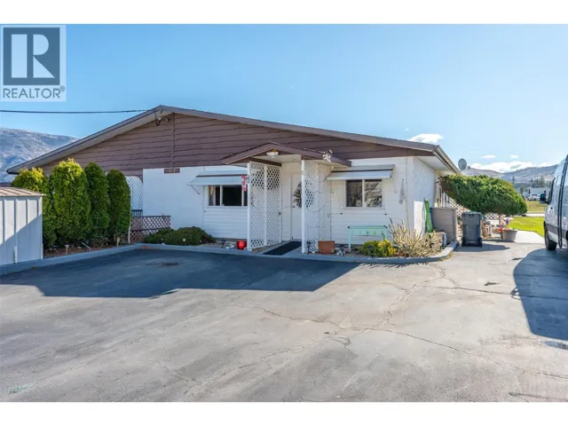 5862 AIRPORT Street Unit# 8, Oliver, British Columbia V0H1T0