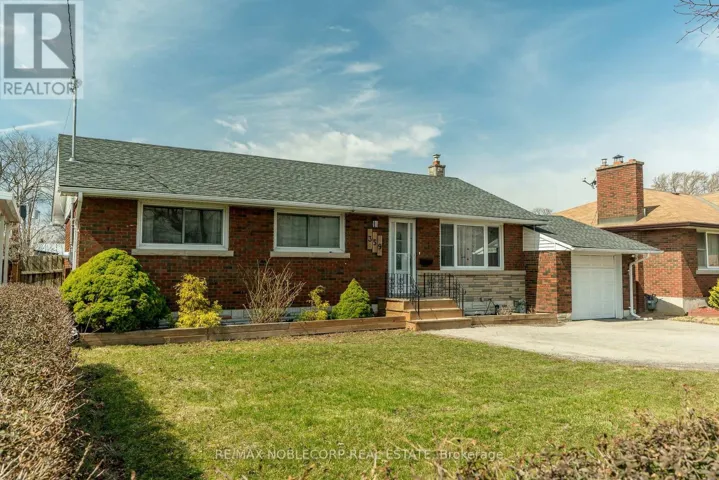 359 BUNTING DRIVE, St. Catharines (Carlton/Bunting), Ontario L2M3Y5