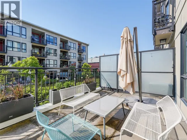 215 517 Fisgard St, Victoria, British Columbia V8W0C5