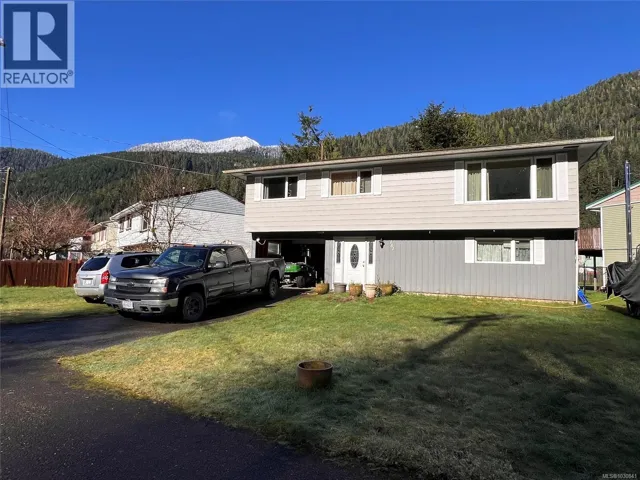 181 Boston Rd, Tahsis, British Columbia V0P1X0