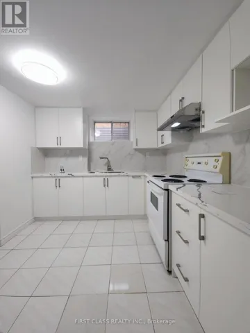 27 MACKLINGATE COURT, Toronto (Agincourt North), Ontario M1V1A2