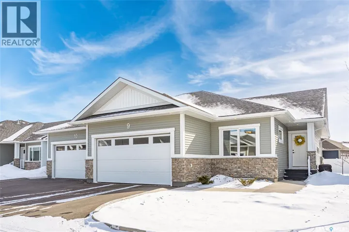 9 437 Palmer CRESCENT, Warman, Saskatchewan S0K4S1