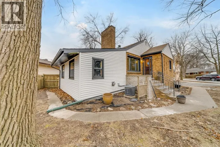 1114 EDWARD Unit# UPPER, Windsor, Ontario N8S3A1