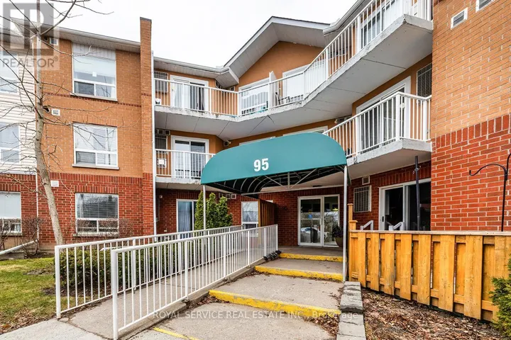 208 - 95 WELLINGTON STREET, Clarington (Bowmanville), Ontario L1C5A1