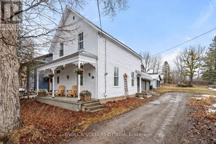 243 MITCHESON STREET, Mississippi Mills, Ontario K0A1A0