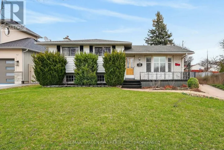 78 MEREDITH DRIVE, St. Catharines (Carlton/Bunting), Ontario L2M6C7