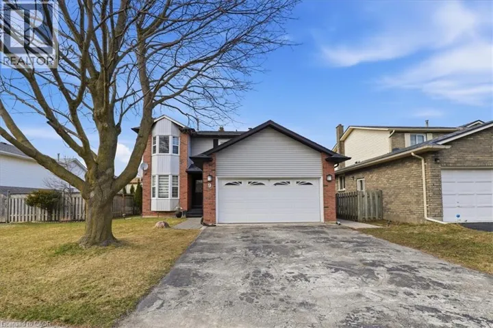 9 HOLM Street, Cambridge, Ontario N3C3N3
