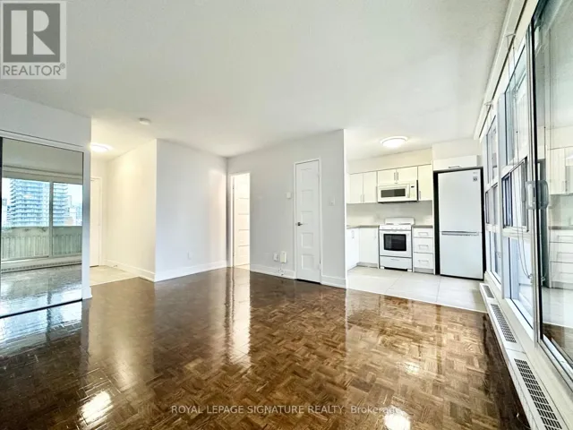 701 - 33 ISABELLA STREET, Toronto (Church-Yonge Corridor), Ontario M4Y2P7