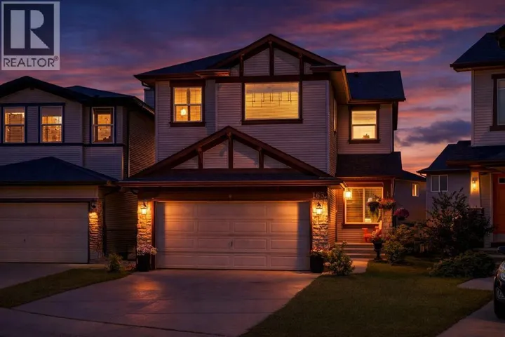 163 Cougarstone Court SW, Calgary, Alberta T3H5R4