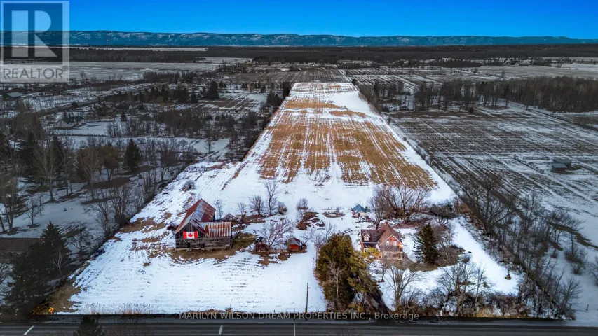 3758 WOODKILTON ROAD, Ottawa, Ontario K0A3M0