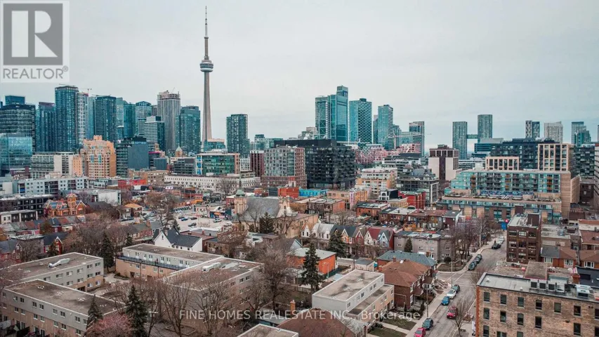 48 CARR STREET, Toronto (Kensington-Chinatown), Ontario M5T1B7