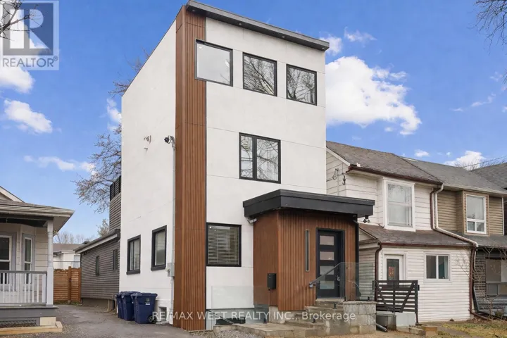 201 RHODES AVENUE, Toronto (Greenwood-Coxwell), Ontario M4L3A2