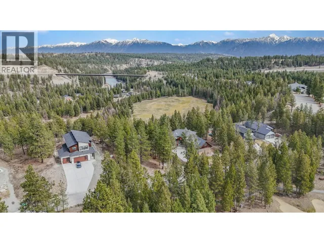 132 PLATEAU Place, Cranbrook, British Columbia V1C0C6