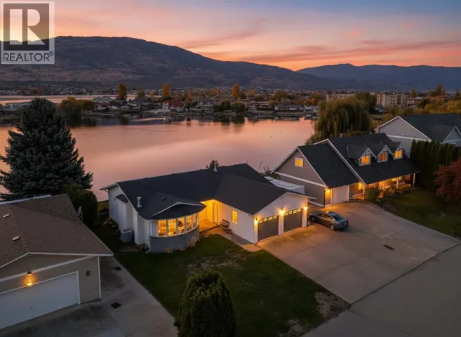38 BAYVIEW Crescent, Osoyoos, British Columbia V0H1V6