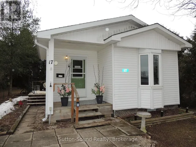 127 HARVEY STREET, Georgian Bluffs, Ontario N0H2N0