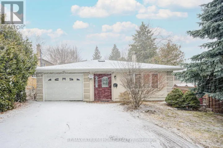 18 DOVERWOOD COURT, Toronto (Newtonbrook East), Ontario M2M2G7