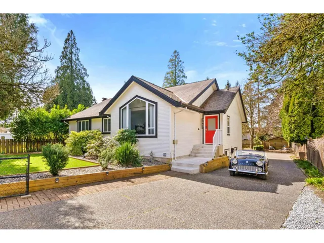 9067 TRATTLE STREET, Langley, British Columbia V1M2S5