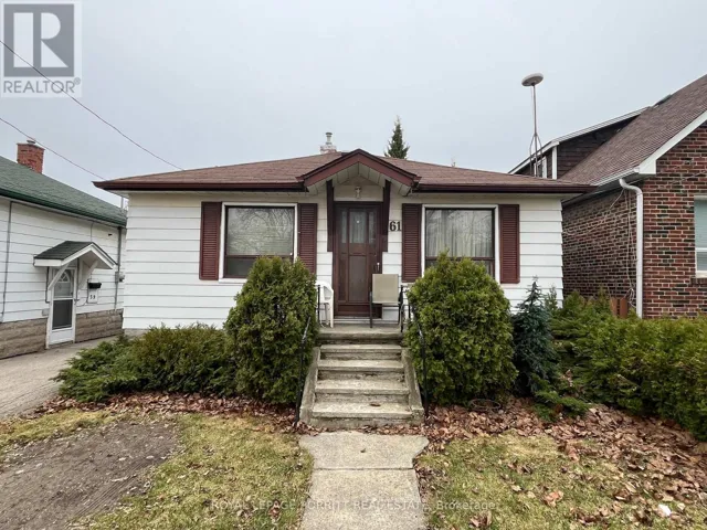 61 FAIRFIELD AVENUE, Toronto (Long Branch), Ontario M8W1R6