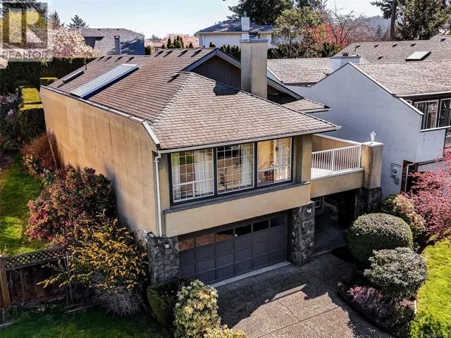 4689 Scottswood Pl, Saanich, British Columbia V9Y2Y1