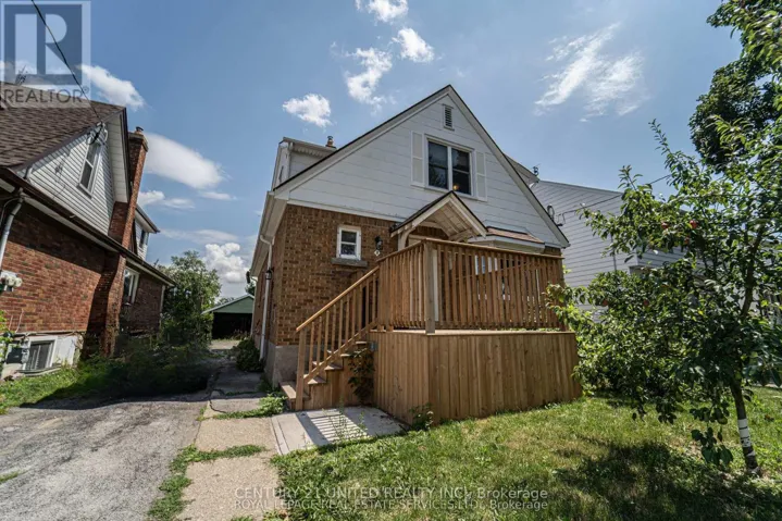 2 - 8 BRUCE STREET, St. Catharines (Downtown), Ontario L2R5S6