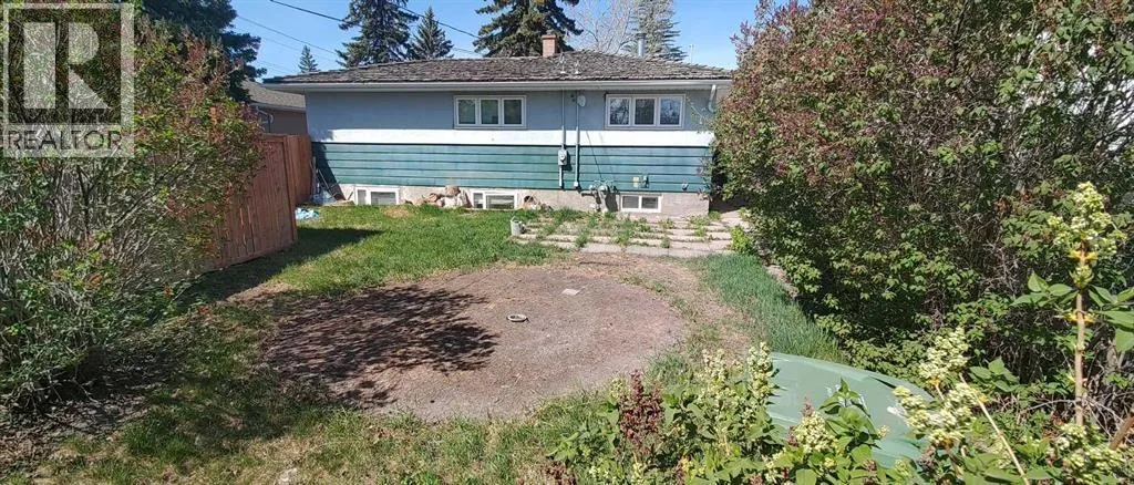 9836 Elbow Drive SW, Calgary, Alberta T2V1M3