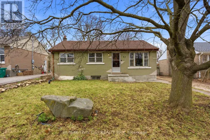 82 GLENVIEW AVENUE, Cambridge, Ontario N1R2W2